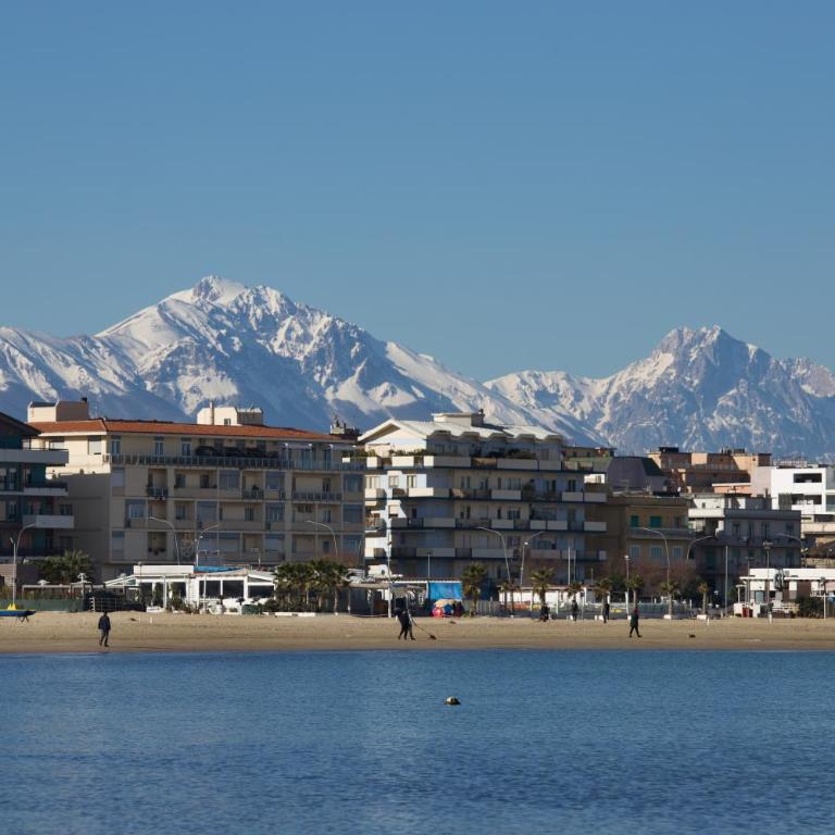 "Casa incantevole" fronte mare Pescara - Appartamento Via Buozzi - Appartamento con 2 Camere da Letto - 42
