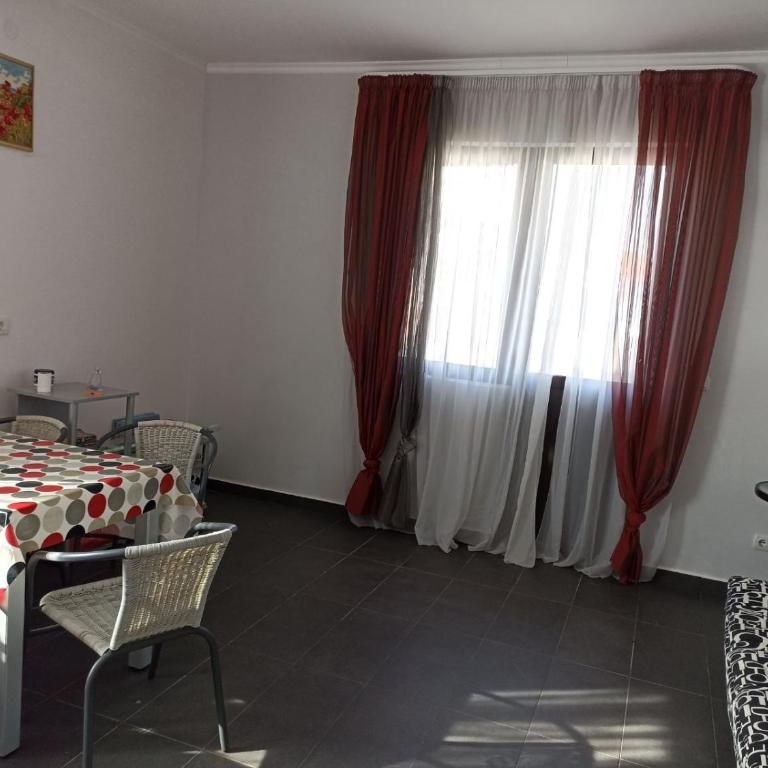 Yuriy apartments 1 - Klasična Četvorokrevetna Soba - 9