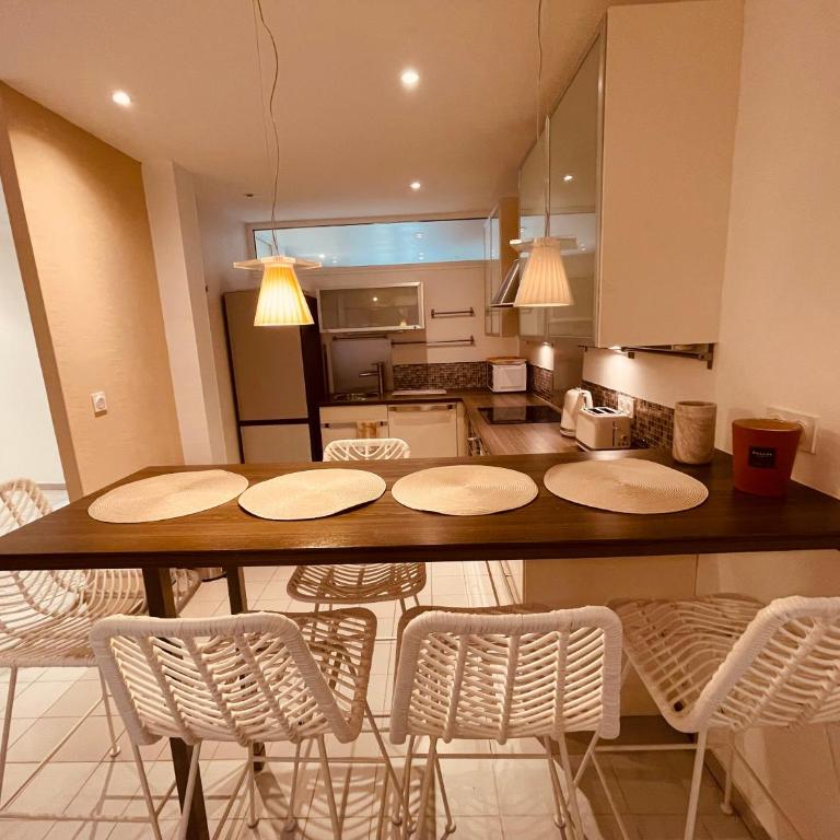 Nice Renting - PAGANINI - Spacious Apartment - 2 BedRooms - King Bed - Bathtub - Heart of Nice - Appartement 2 Chambres - 21