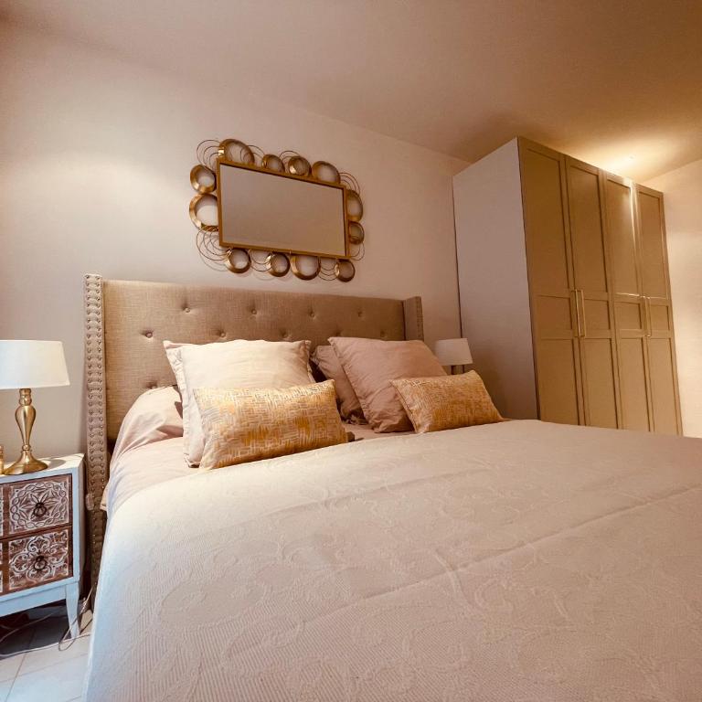 Nice Renting - PAGANINI - Spacious Apartment - 2 BedRooms - King Bed - Bathtub - Heart of Nice - Appartement 2 Chambres - 24