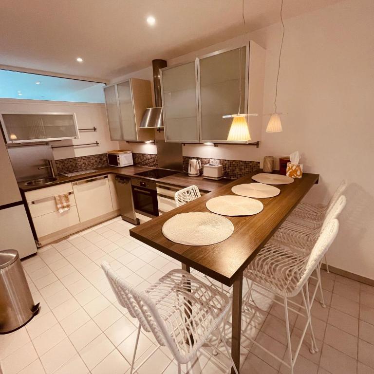 Nice Renting - PAGANINI - Spacious Apartment - 2 BedRooms - King Bed - Bathtub - Heart of Nice - Appartement 2 Chambres - 2