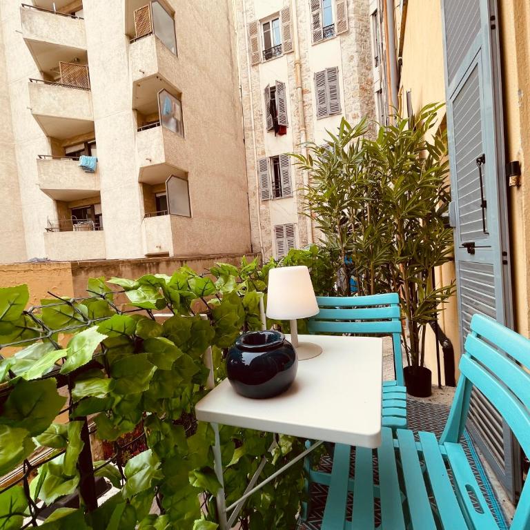 Nice Renting - PAGANINI - Spacious Apartment - 2 BedRooms - King Bed - Bathtub - Heart of Nice - Appartement 2 Chambres - 36