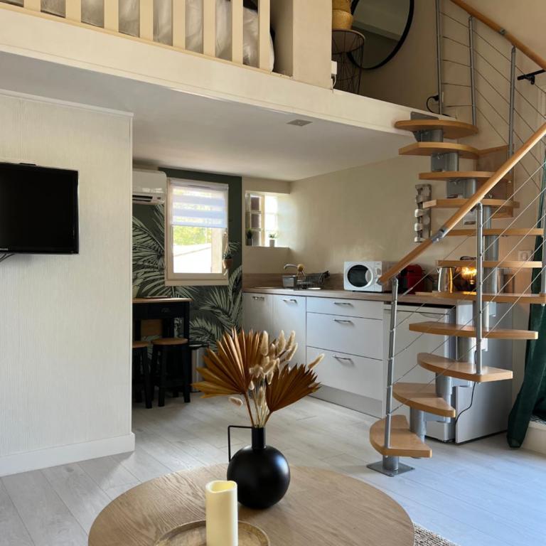 Appartement proche village naturiste, terrasse et parking - Apartment mit 1 Schlafzimmer - 4