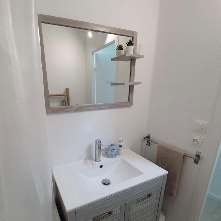 Blue Sky La Grande Motte Studio -Pool-5min Beach -Queensizebed -WiFi - Deluxe Studio mit Queensize-Bett - 11