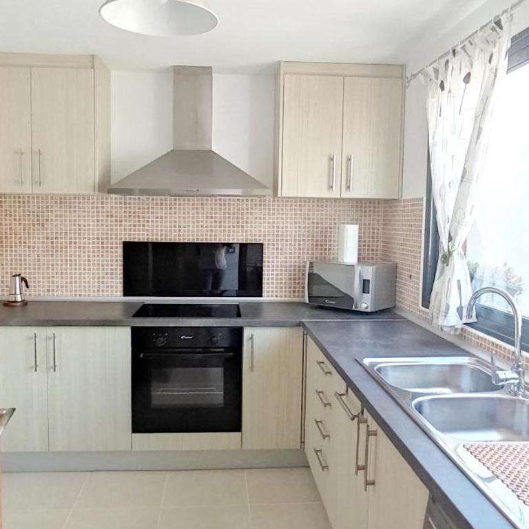 Triplex 8 ISLAS CALETA DE FUSTE - Three-Bedroom House - 14