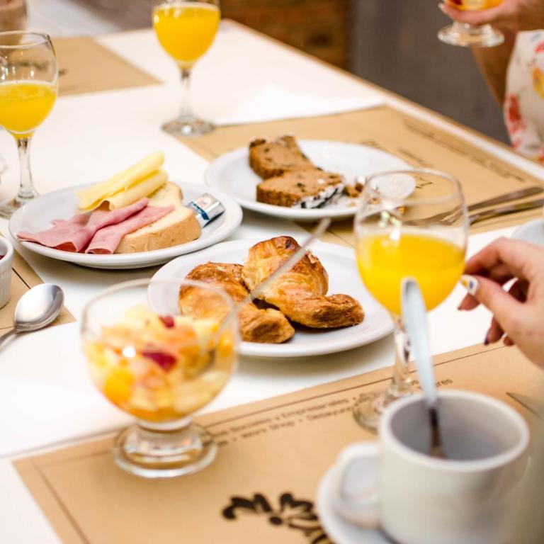 La Reina Hotel - Habitación Triple con baño - 5