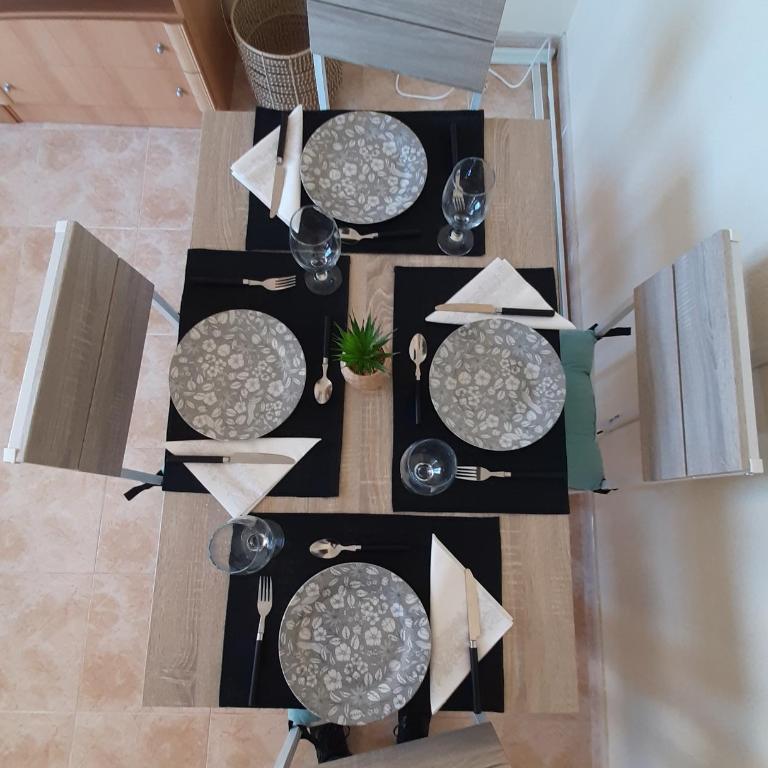 Precioso apartamento con ascensor a 80 metros del mar - One-Bedroom Apartment - 1