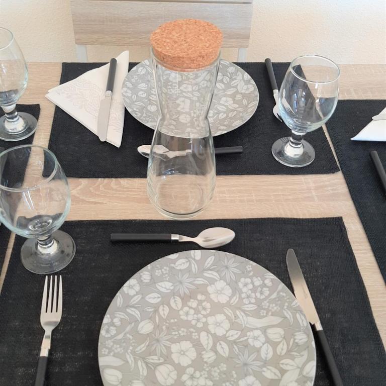 Precioso apartamento con ascensor a 80 metros del mar - One-Bedroom Apartment - 4