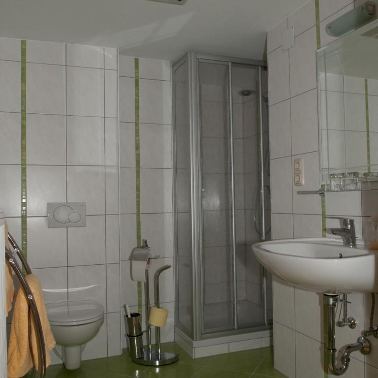 Privatzimmer und Ferienwohnungen Gassner - Großes Doppelzimmer - 7