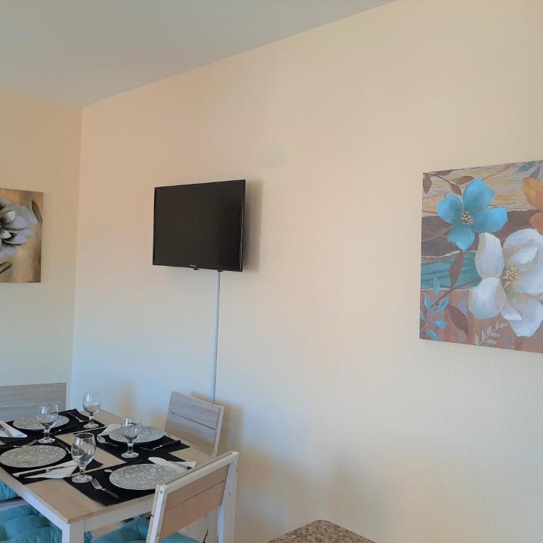 Precioso apartamento con ascensor a 80 metros del mar - One-Bedroom Apartment - 6