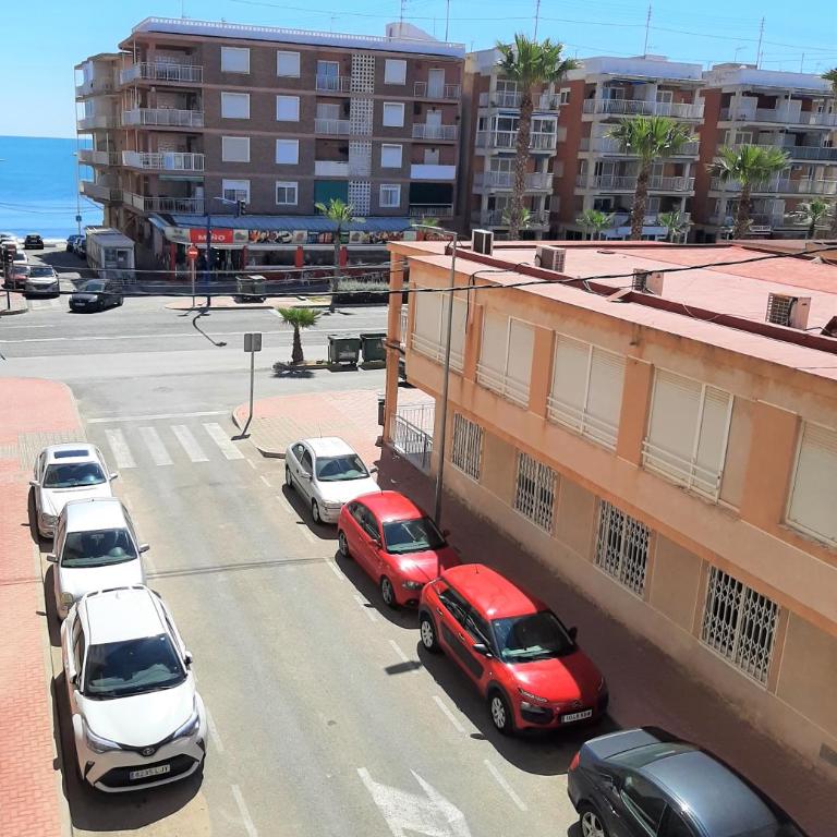 Precioso apartamento con ascensor a 80 metros del mar - One-Bedroom Apartment - 27