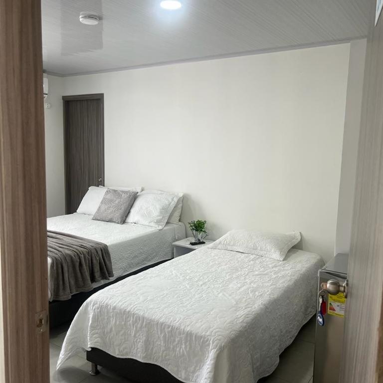 Summer Breeze - Triple Room with Balcony - 9