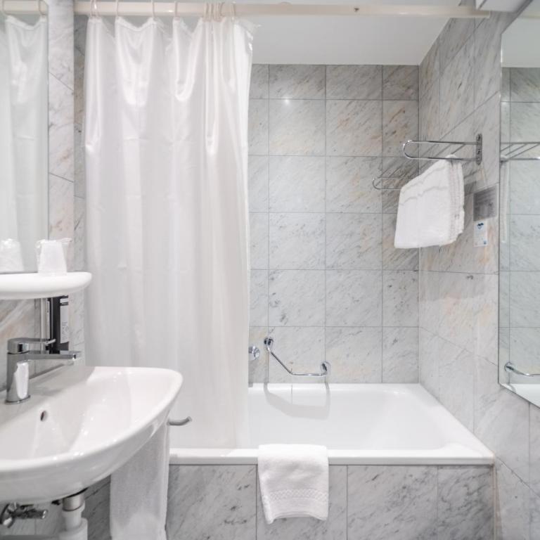The Guesthouse - Habitación Doble - 9