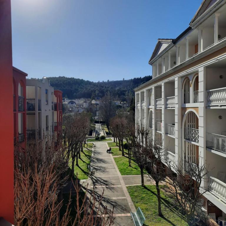 studio tout équipé proche therme - Studio-Apartment - 1