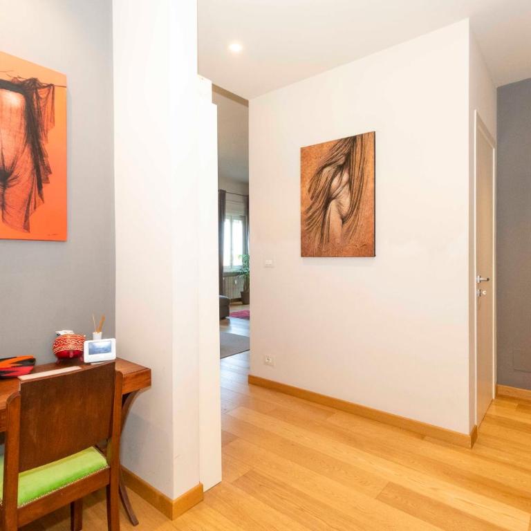 GuestHost - Charming apartment with parking! - Two-Bedroom Apartment - 16