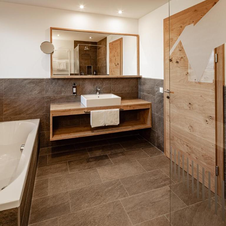 Panoramahotel Huberhof - Suite - Huberhof - 2