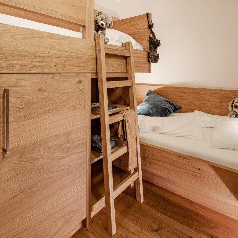 Panoramahotel Huberhof - Suite Familiare - Dolomitenblick - 3