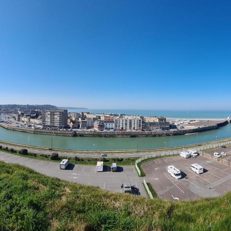 Quintessence By JPS Holiday, Splendide appartement au coeur de Dieppe - Appartement avec Douche - 37