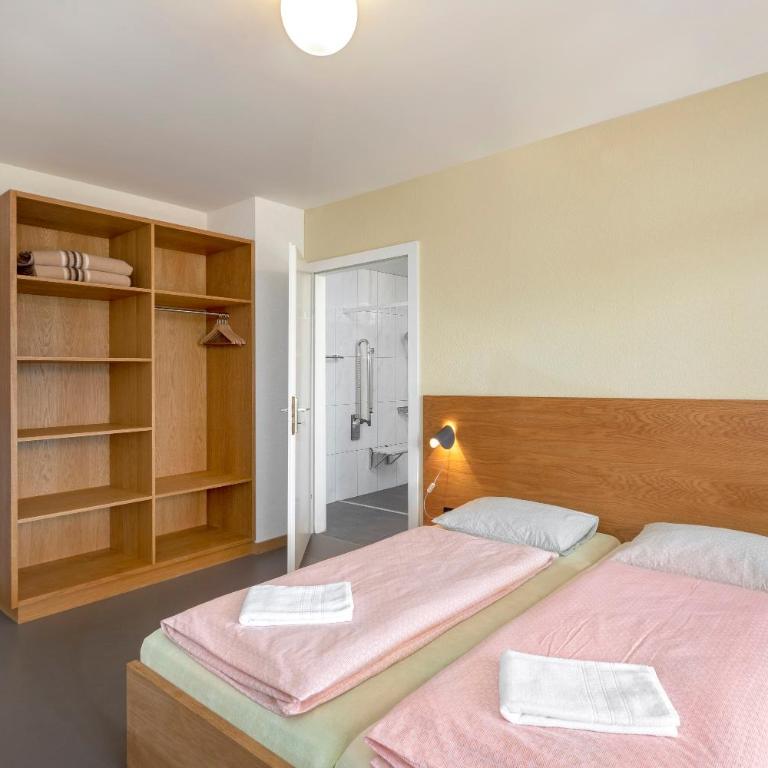 Crans-Montana Youth Hostel - Einzelzimmer mit eigenem Bad - 8