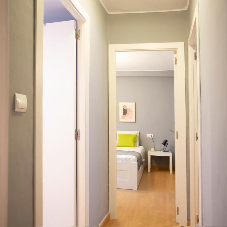 SingularStays Baleares - Two-Bedroom Apartment - 16