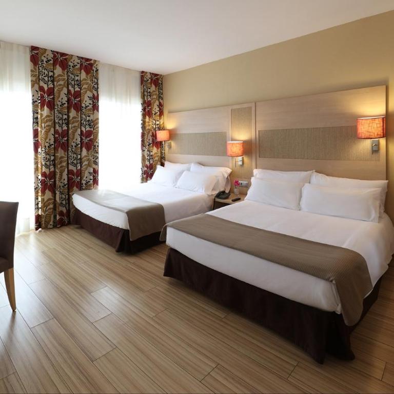 Augusta Club & Spa - Adults Only - Habitación Cuádruple Estándar - 2