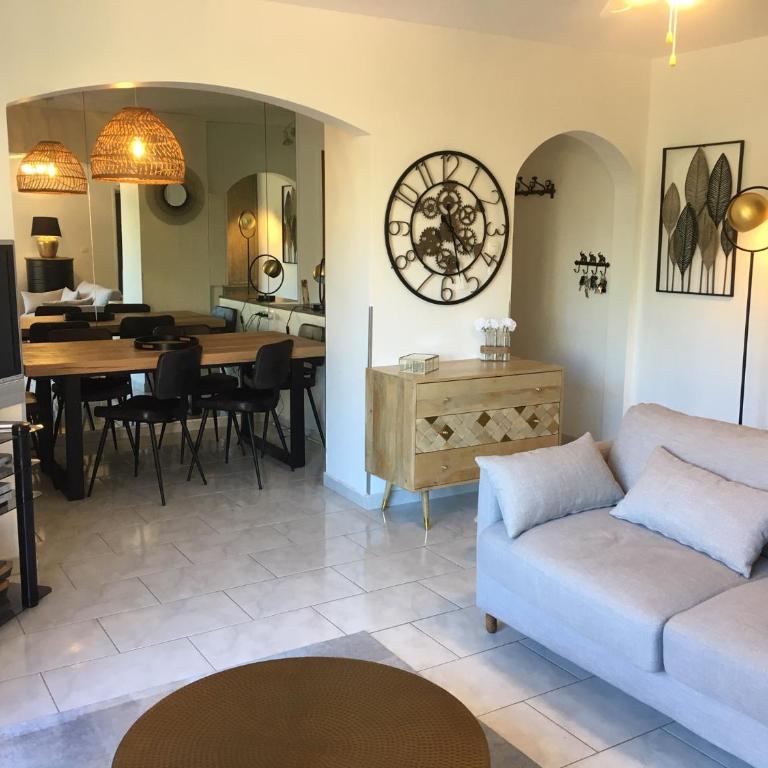 MAZET DE LA MER 54M2 LAVANDOU 100M PLAGE avec PISCINE - Appartamento Superior - 2