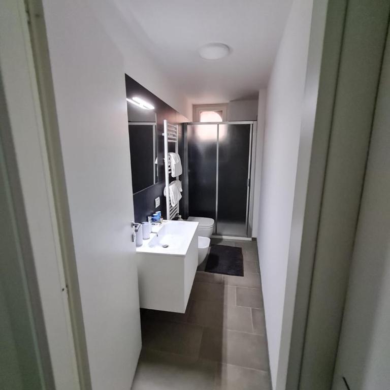 Venice Apartment with Private Courtyard - Three-Bedroom Apartment - 44