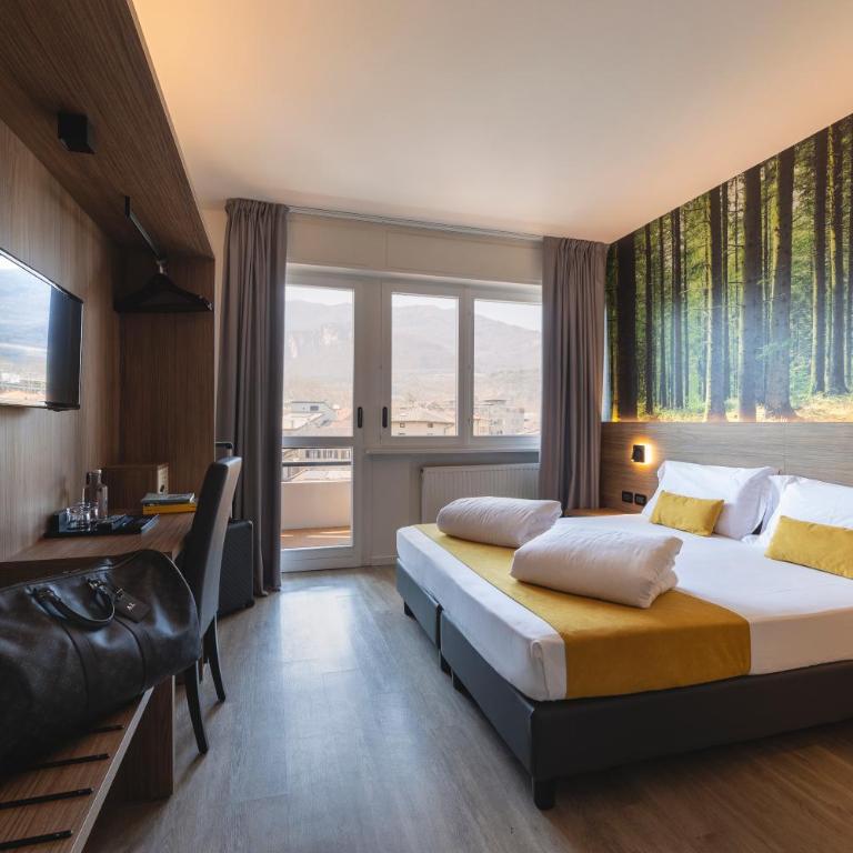 Hi Hotels Trento - Wellness & Spa Adults Only - Camera Comfort Matrimoniale/Doppia con Letti Singoli con Balcone - 7