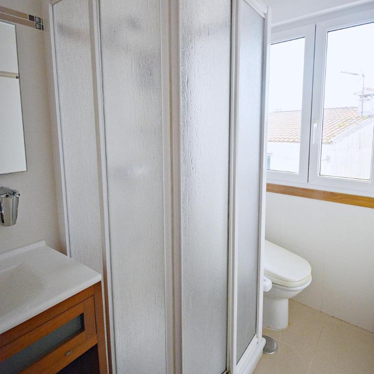 Apartamentos de playa en Villajuán - Apartamento de 2 dormitorios con balcón y vistas al mar - 14