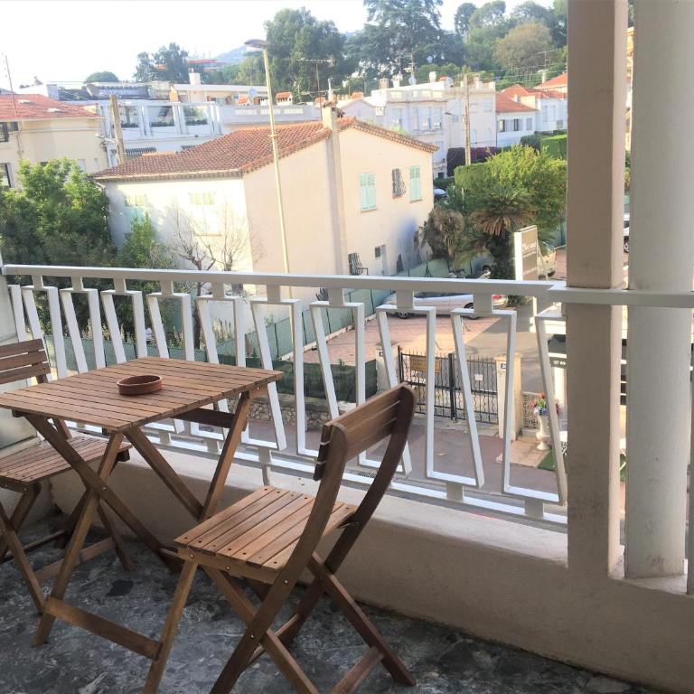 Cannes center terrace AC Wifi 200 m from sea behind Martinez - Apartamento Estudio con balcón - 10