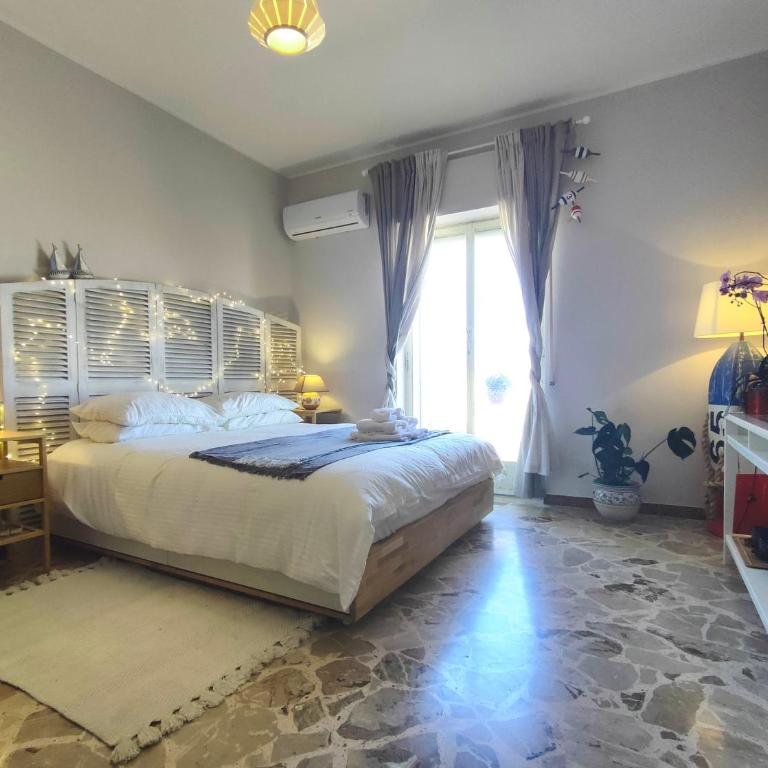 L'Attico - Stanza privata con bagno - Teatro Greco Siracusa - Camera Deluxe Matrimoniale/Doppia con Letti Singoli con Vista Città - 4