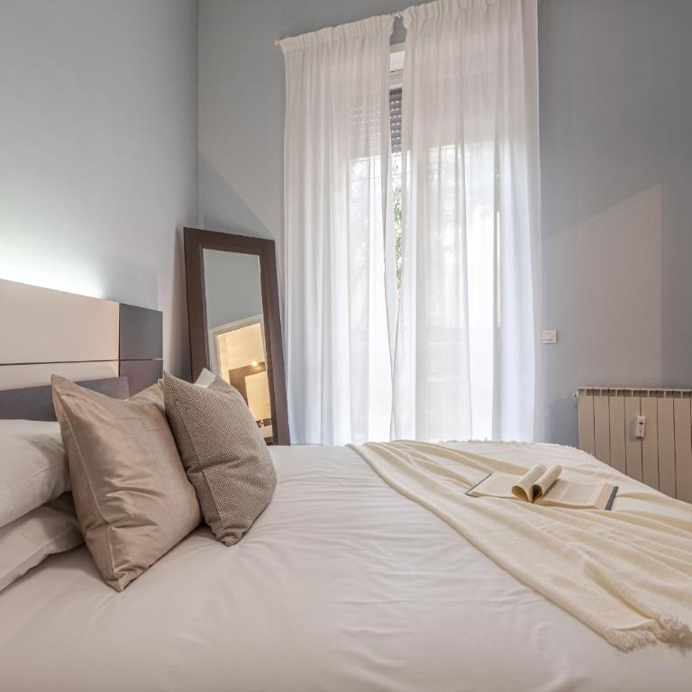 Agathae Luxury Apartament with Garden - One-Bedroom Apartment - 20
