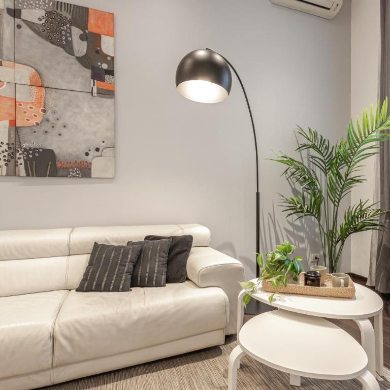 Agathae Luxury Apartament with Garden - One-Bedroom Apartment - 16