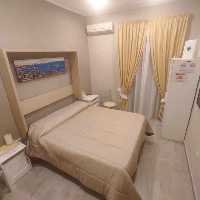 Sunrise 15 - Double Room with Balcony - 7