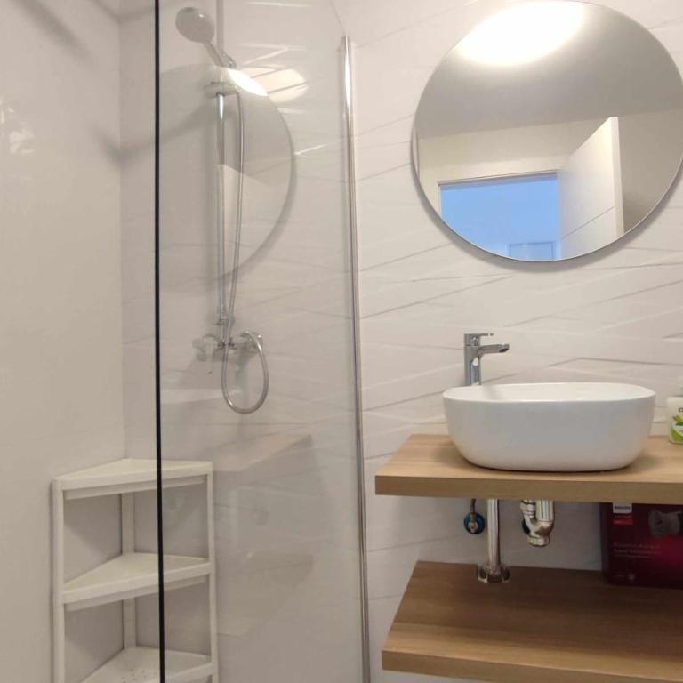 Luminosa vivienda vacacional con vista a la piscina - Casa - 5
