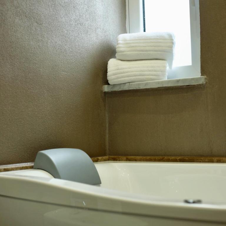 Arsenale Porto - King Room with Spa Bath - 17
