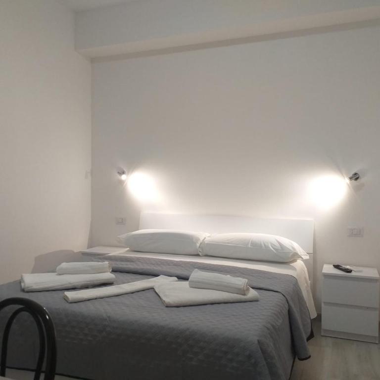 BERNINI Affittacamere - Guest House - Double Room with Private Bathroom - 5