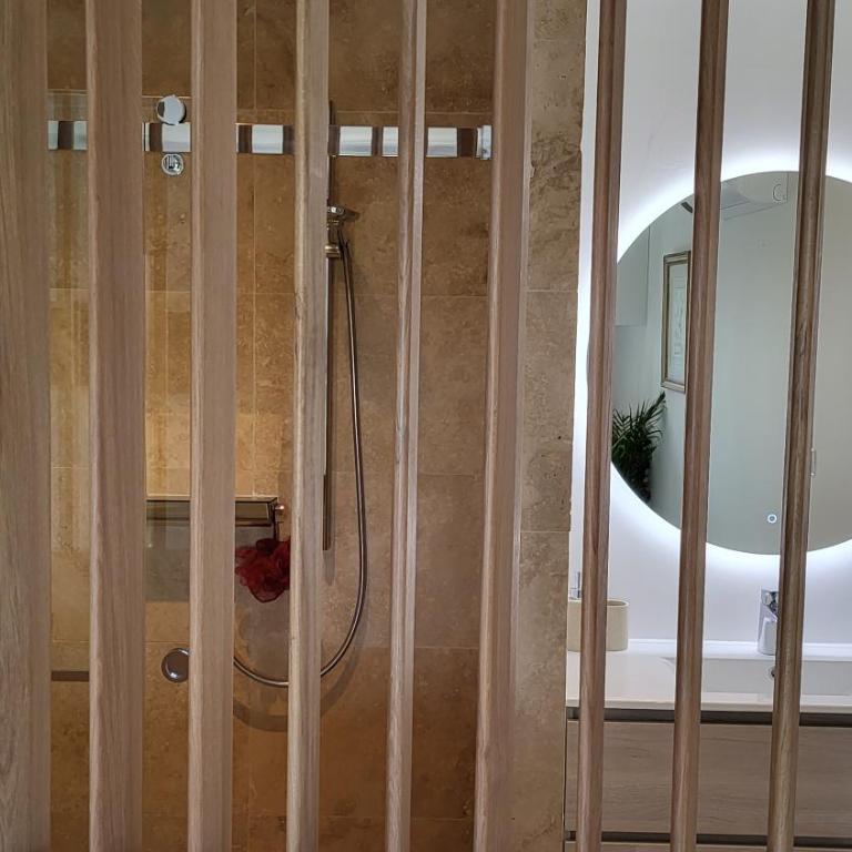 Ideal BnB, Luxury Apartments - Apartment with Terrace and Pool - 5