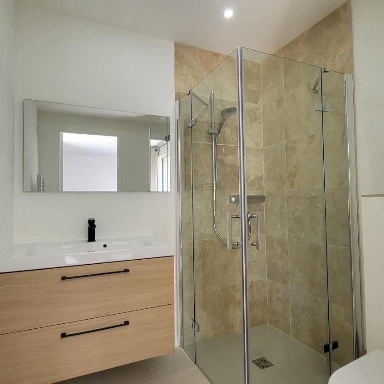 Ideal BnB, Luxury Apartments - Superior Apartment with Pool - 6