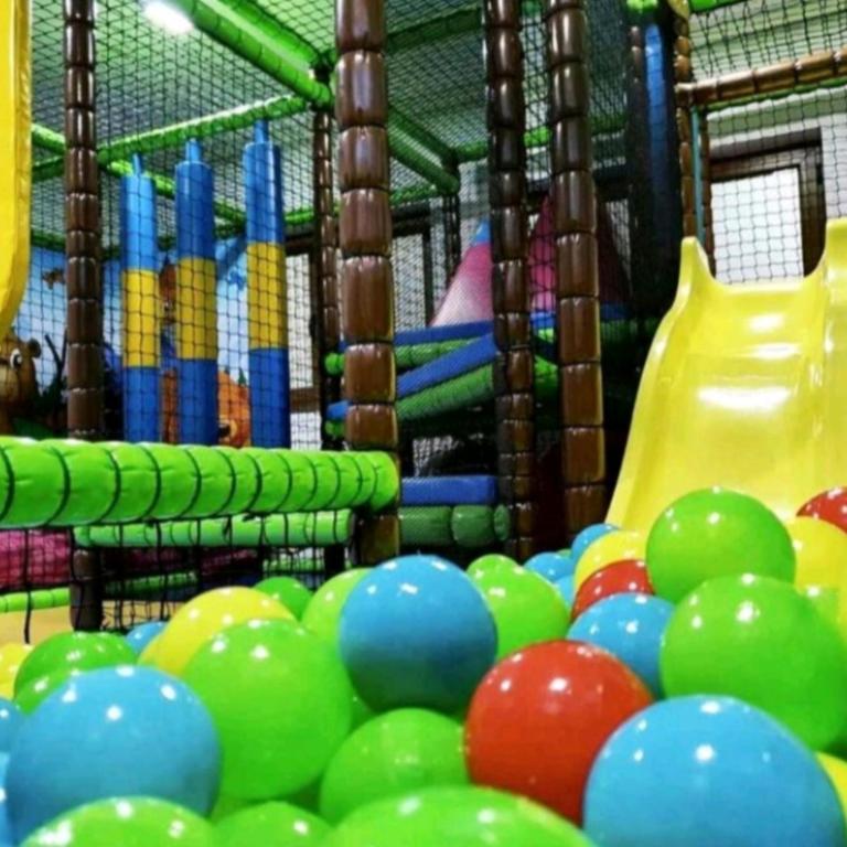 Apart Hotel & spa Zoned II, Kopaonik, apartman Lukač - special benifit Children up to 17 of age accompanied by two adutls staj for free! FREE PARKING! - Deluxe King Studio - 31