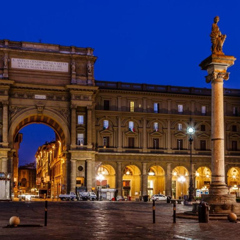 Roberto's Apartment. Firenze Piazza Santa Croce. - Appartamento con 1 Camera da Letto - 44