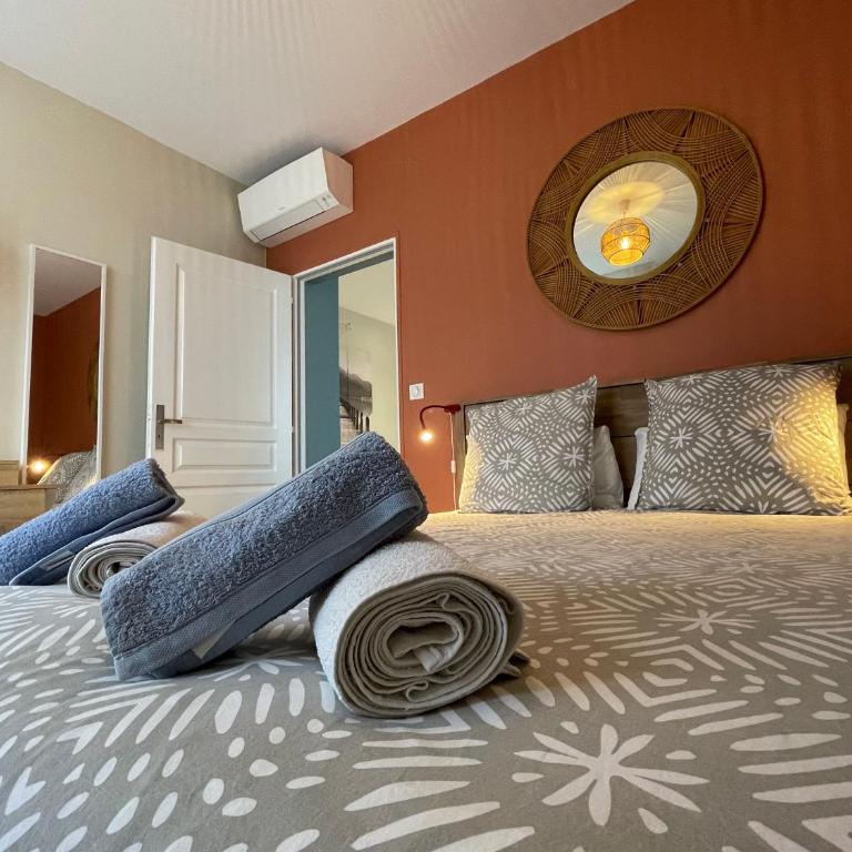 Superbe T3 climatisé - vue port de plaisance - centre historique - balcon - WIFI - 5e avec ascenseur - Appartamento con 2 Camere da Letto - 26