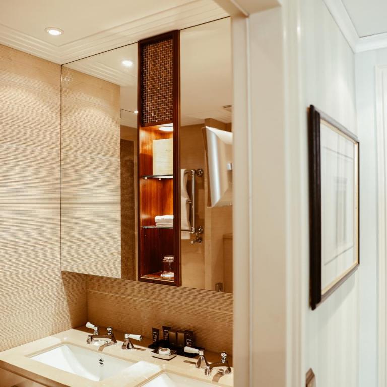 Hotel Bayerischer Hof - The Leading Hotels of the World - Deluxe Single Room - 1