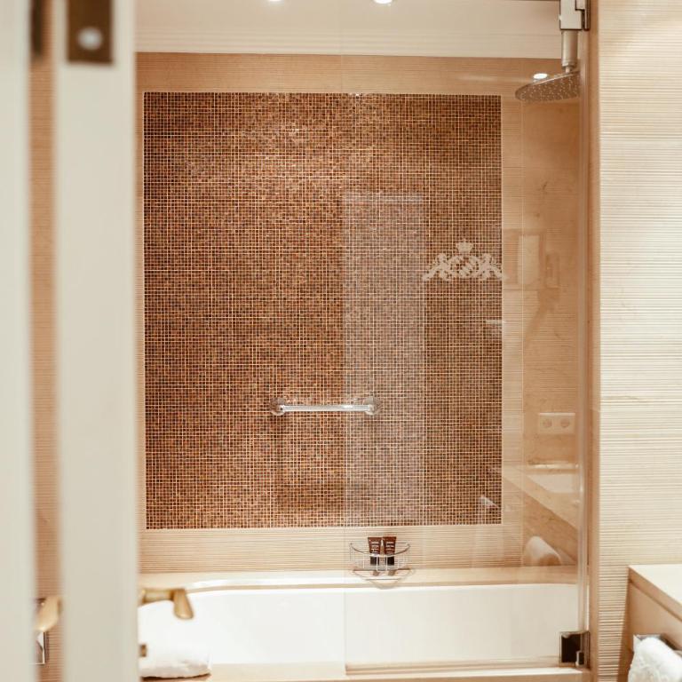 Hotel Bayerischer Hof - The Leading Hotels of the World - Deluxe Single Room - 2