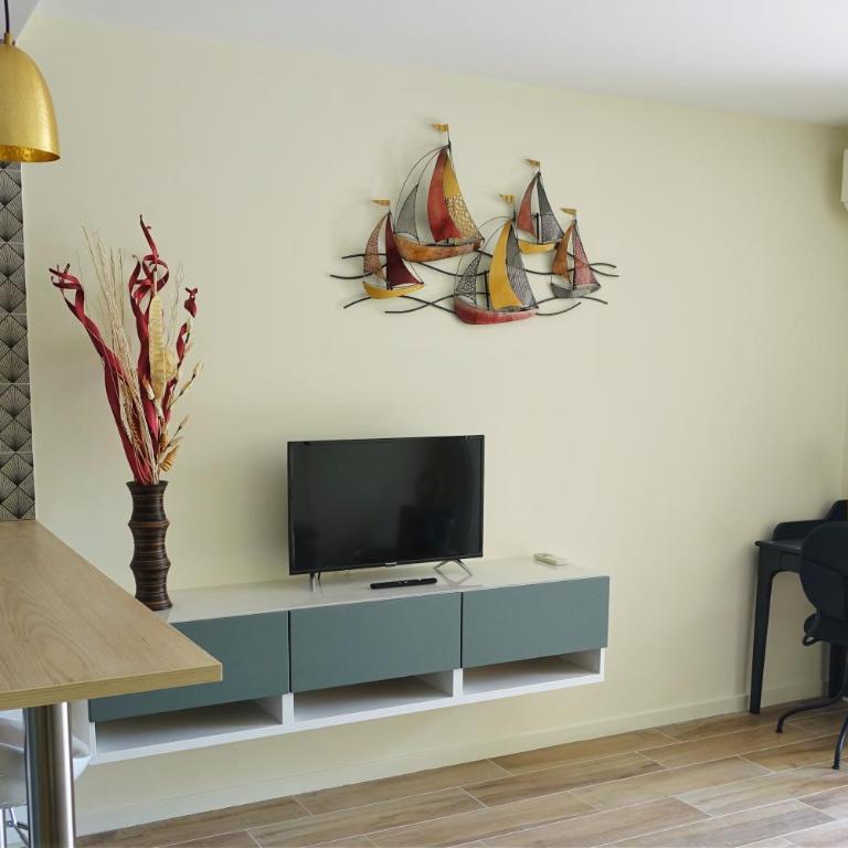 "Côté Soubeyran" Centre-ville, Garage, Piscine, Terrasse - Studio mit Poolblick - 10