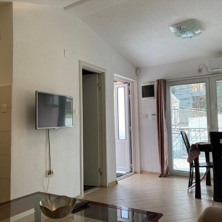 Mystras Apartments - Two-Bedroom Apartment - 11