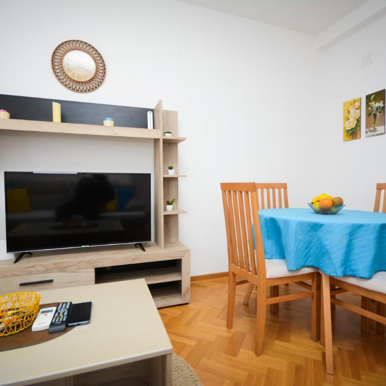 Apartman Nikolina - One-Bedroom Apartment - 38