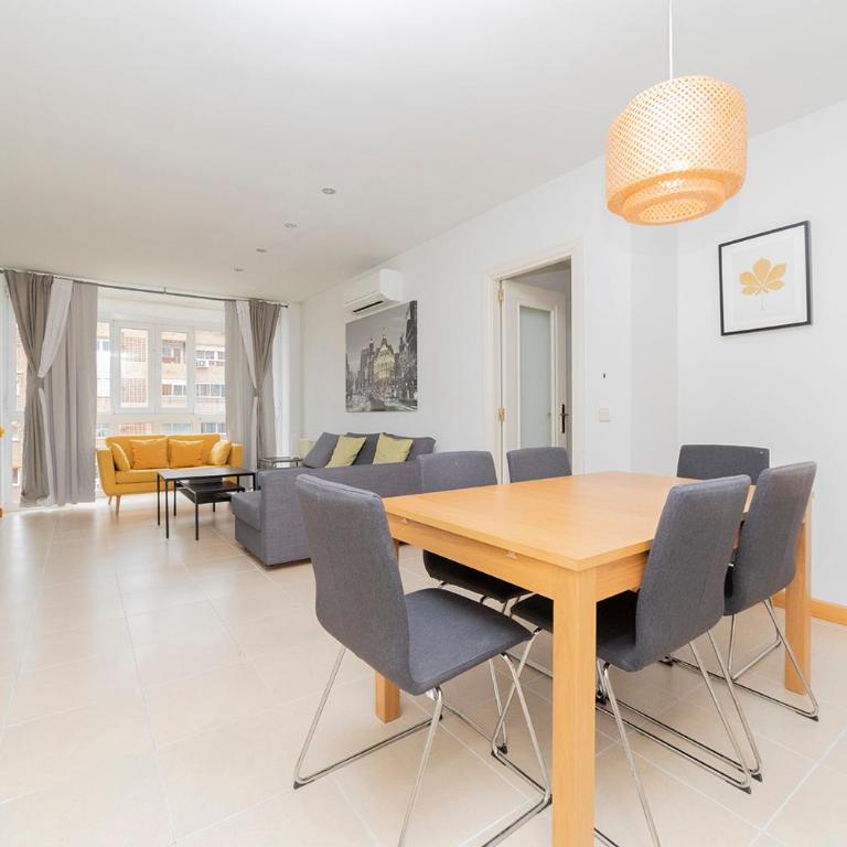 APARTAMENTO MADRID rio - Two-Bedroom Apartment - 7