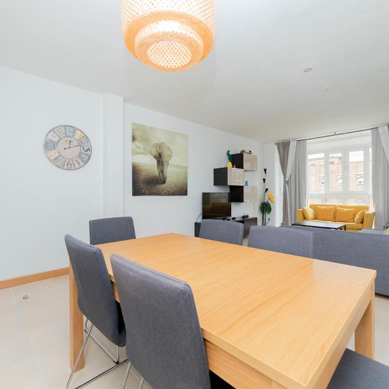 APARTAMENTO MADRID rio - Two-Bedroom Apartment - 14