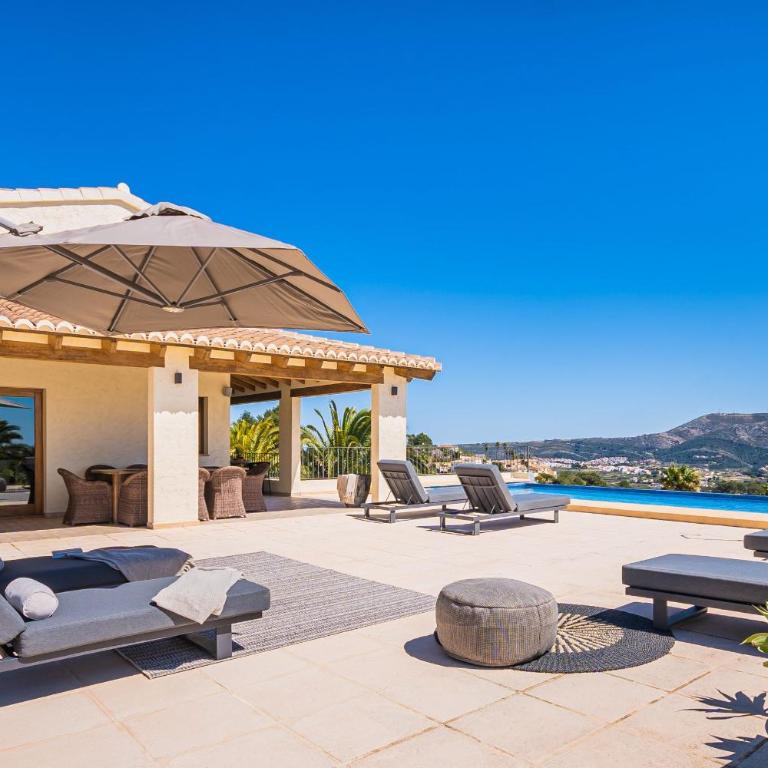Luxury Villa with panoramic views over Moraira - Villa con piscina privada - 2